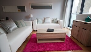 Living room - Handel's Apartments of Temple Bar (Dublin)