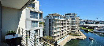 Harbour Bridge Luxury Apartments