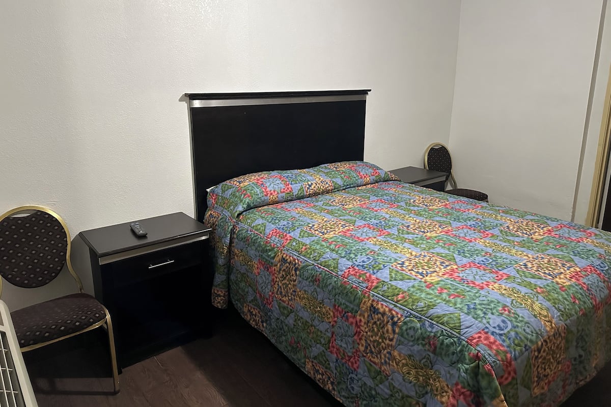 1 Schlafzimmer, Bügeleisen/Bügelbrett, kostenloses WLAN