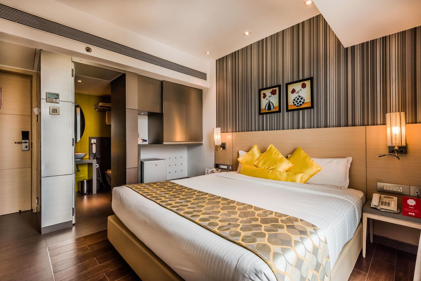 In-room safe, iron/ironing board, free WiFi, bed sheets