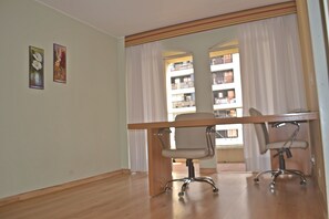 In-room dining - Ampiezza Flat Hotel (Curitiba)