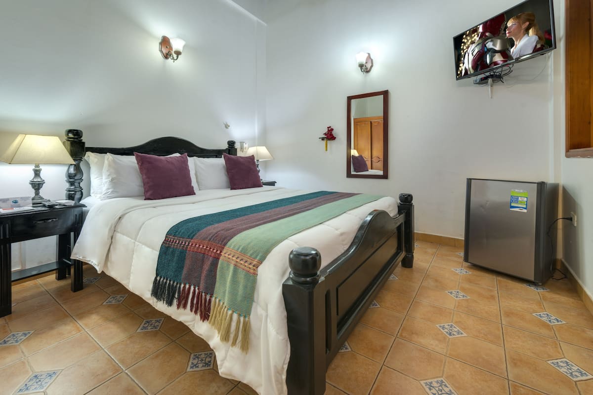 Kamar Double Standar | Minibar, brankas, Wi-Fi gratis, dan seprai linen