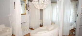 The Upper Level - A Hotel Alternative