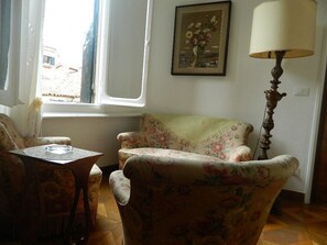 Suite | Coin séjour | Télévision