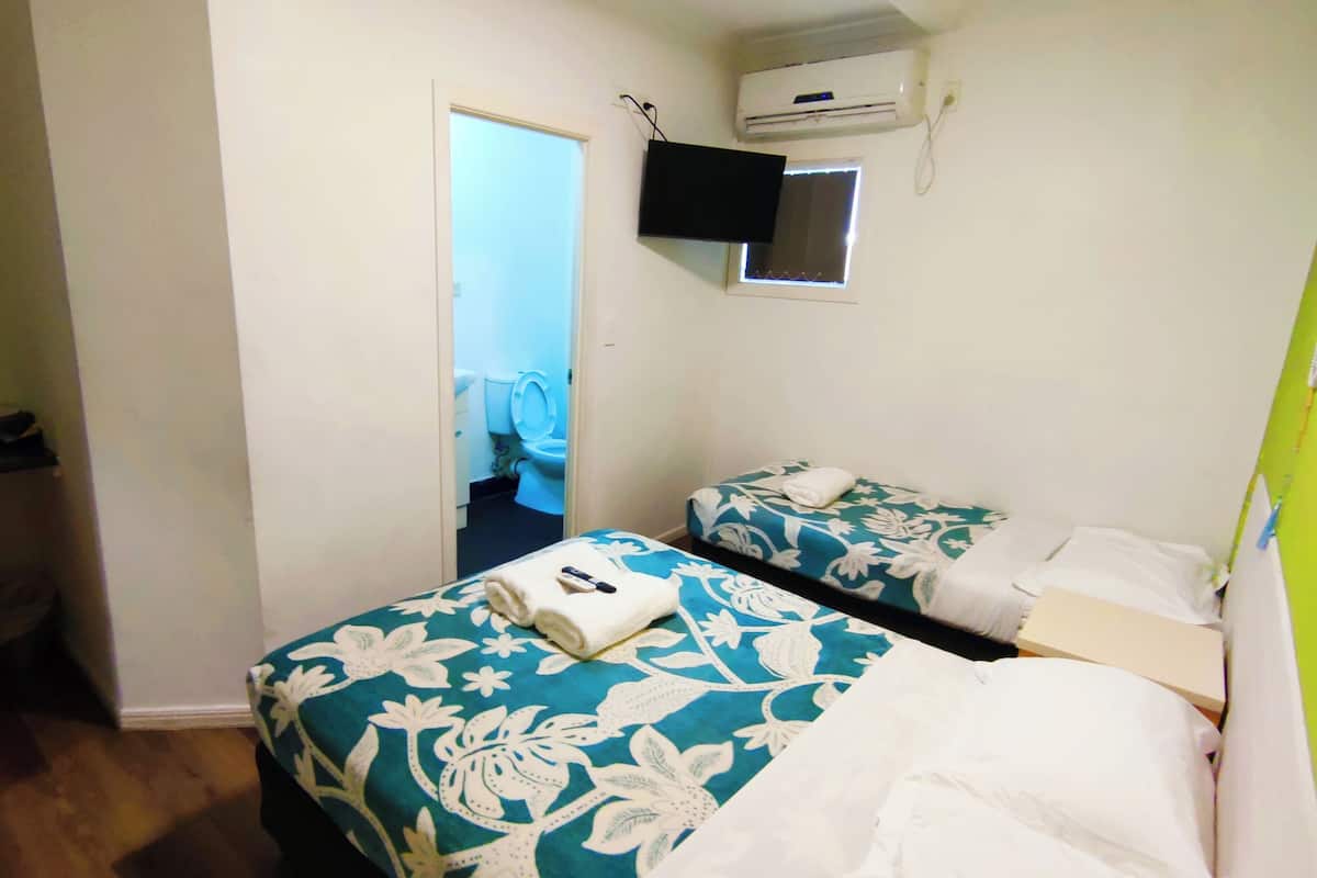 Twin Room | Hypo-allergenic bedding, free WiFi, bed sheets