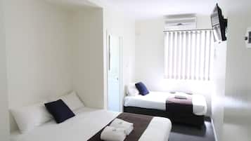 Hypo-allergenic bedding, free WiFi, bed sheets