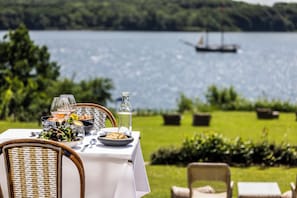 مطعم