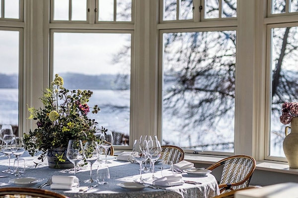 Frühstück, Abendessen, französische Küche, Blick aufs Meer