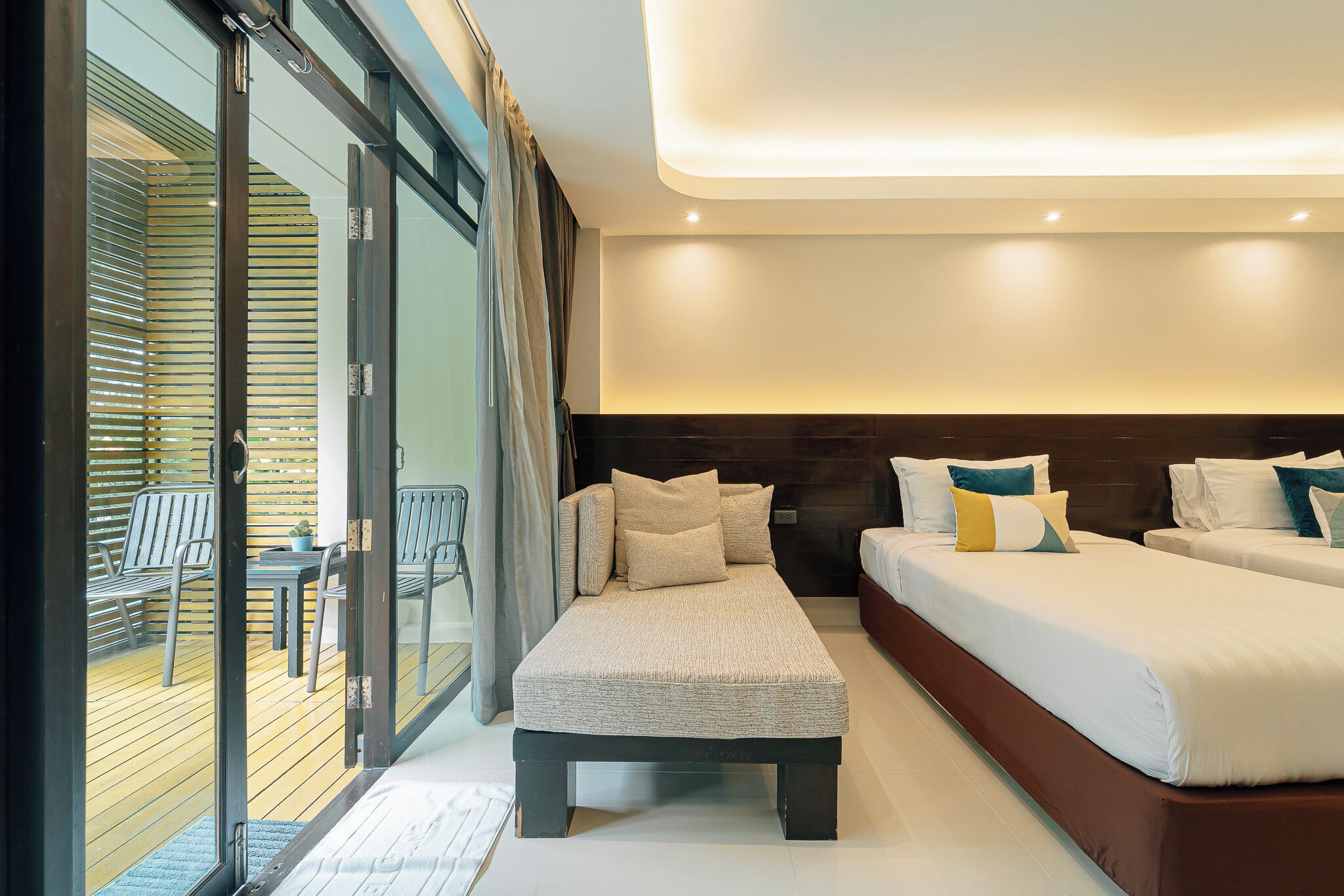 Tomannsrom, 2 enkeltsenger, adgang til basseng, bassengutsikt | Minibar (inkludert), skrivebord, wi-fi (inkludert) og sengetøy