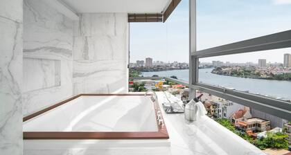 Charm Suite Saigon
