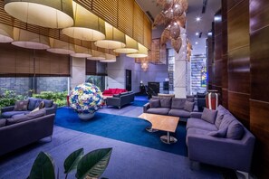 Lobby - Charm Suite Saigon (Ho Chi Minh City)