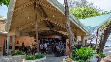 Breakfast, lunch, dinner served; international cuisine, beach views