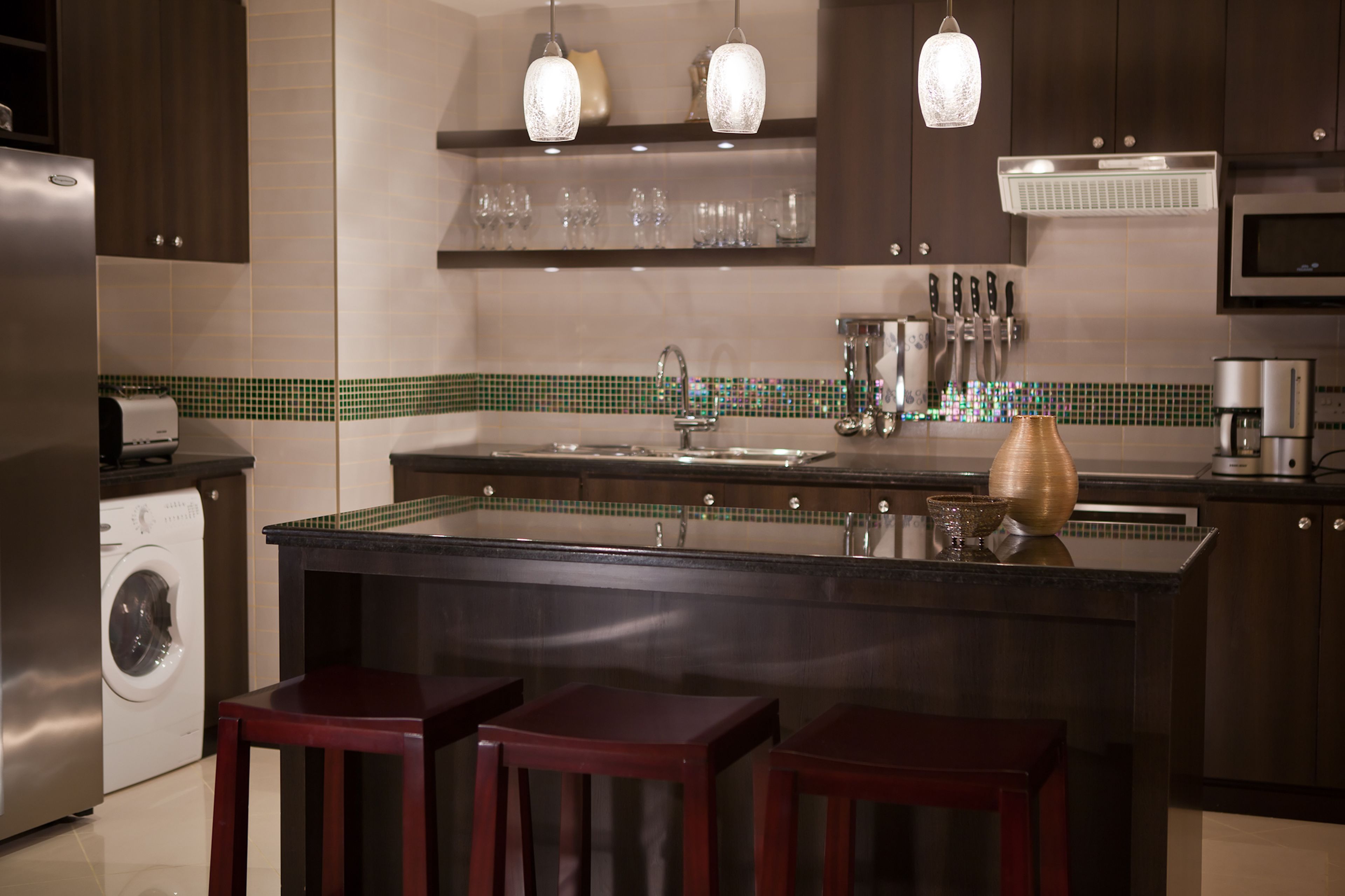 coffee/tea maker, electric kettle, paper towels