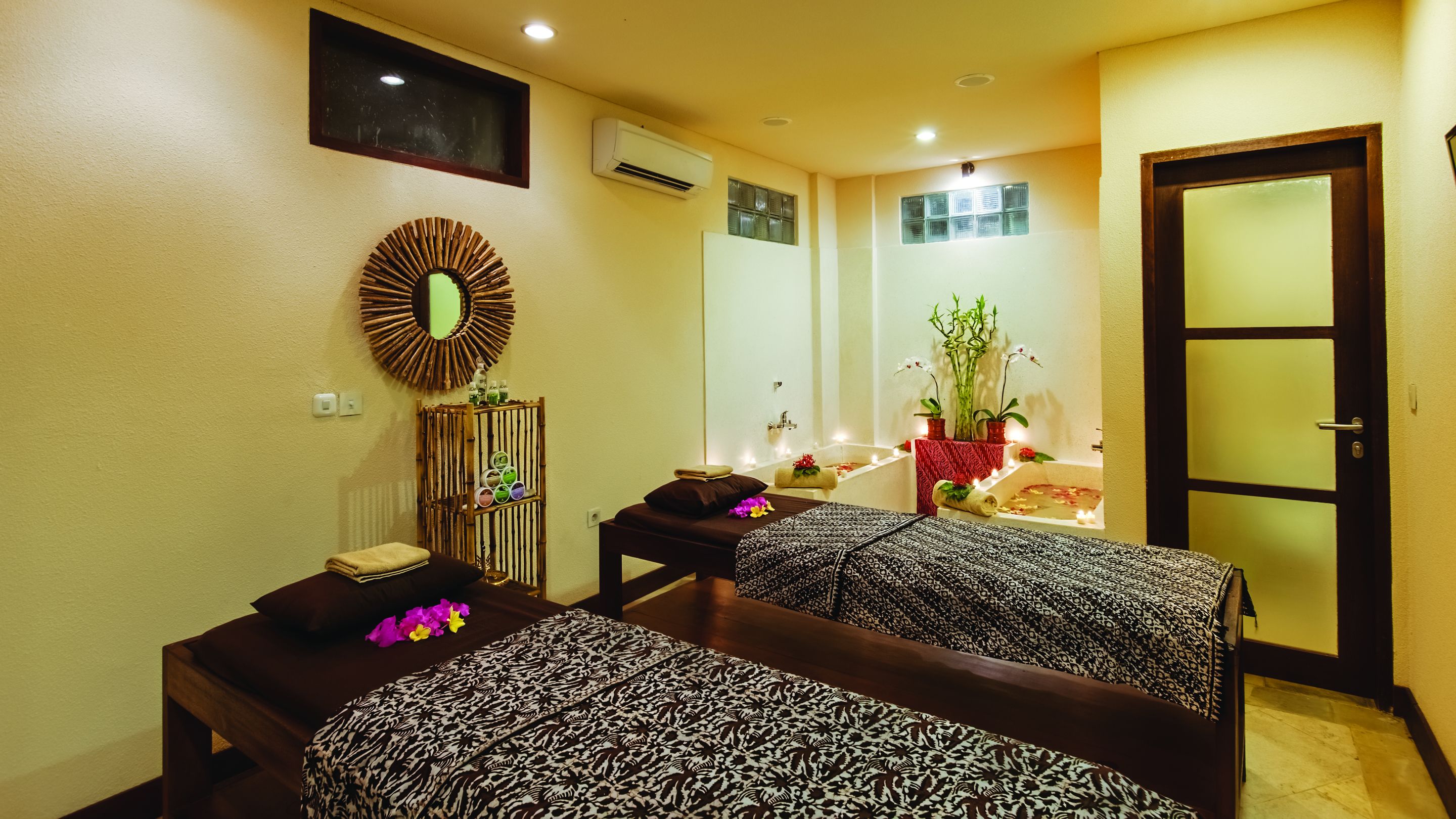 body treatments, aromatherapy, hot stone massages, body scrubs, facials