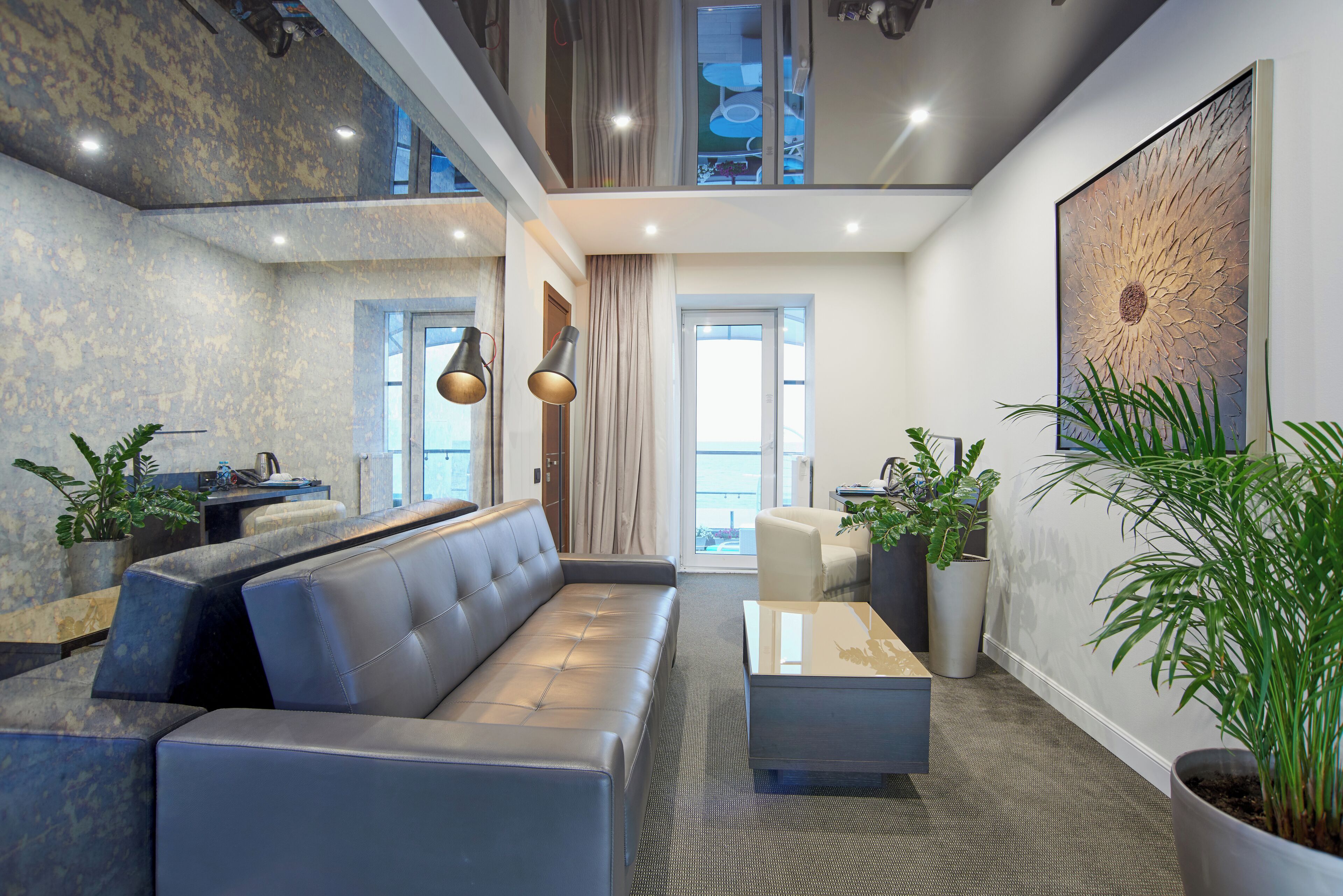 Suite, vista mare | Biancheria da letto di alta qualità, minibar, una cassaforte in camera