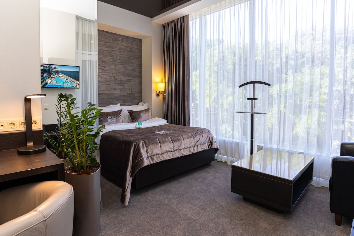 1 habitación, ropa de cama de alta calidad y minibar