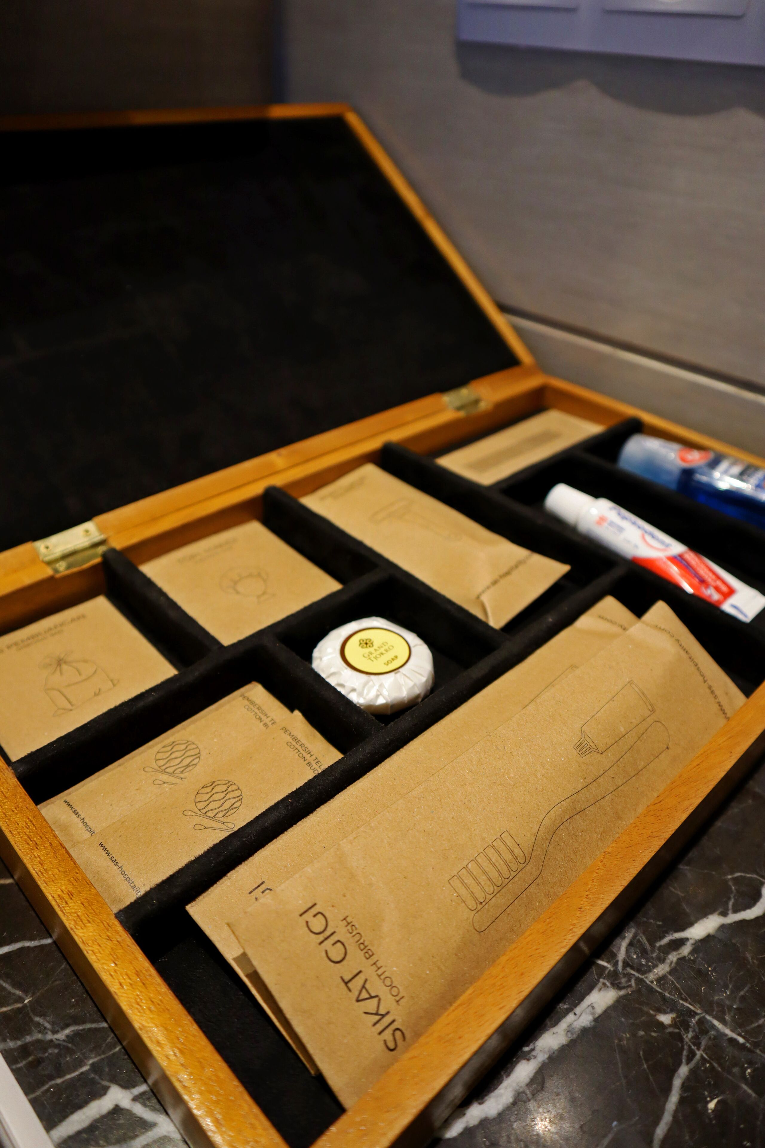 junior double room, 1 king bed | bathroom amenities | free toiletries, slippers, towels, soap