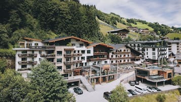 Fachada de la propiedad