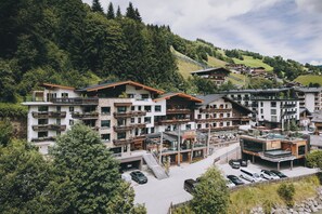 Front of property - THOMSN Central Hotel & Appartements (Saalbach-Hinterglemm)