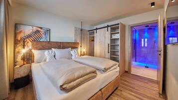 Hypo-allergenic bedding, in-room safe, individually decorated