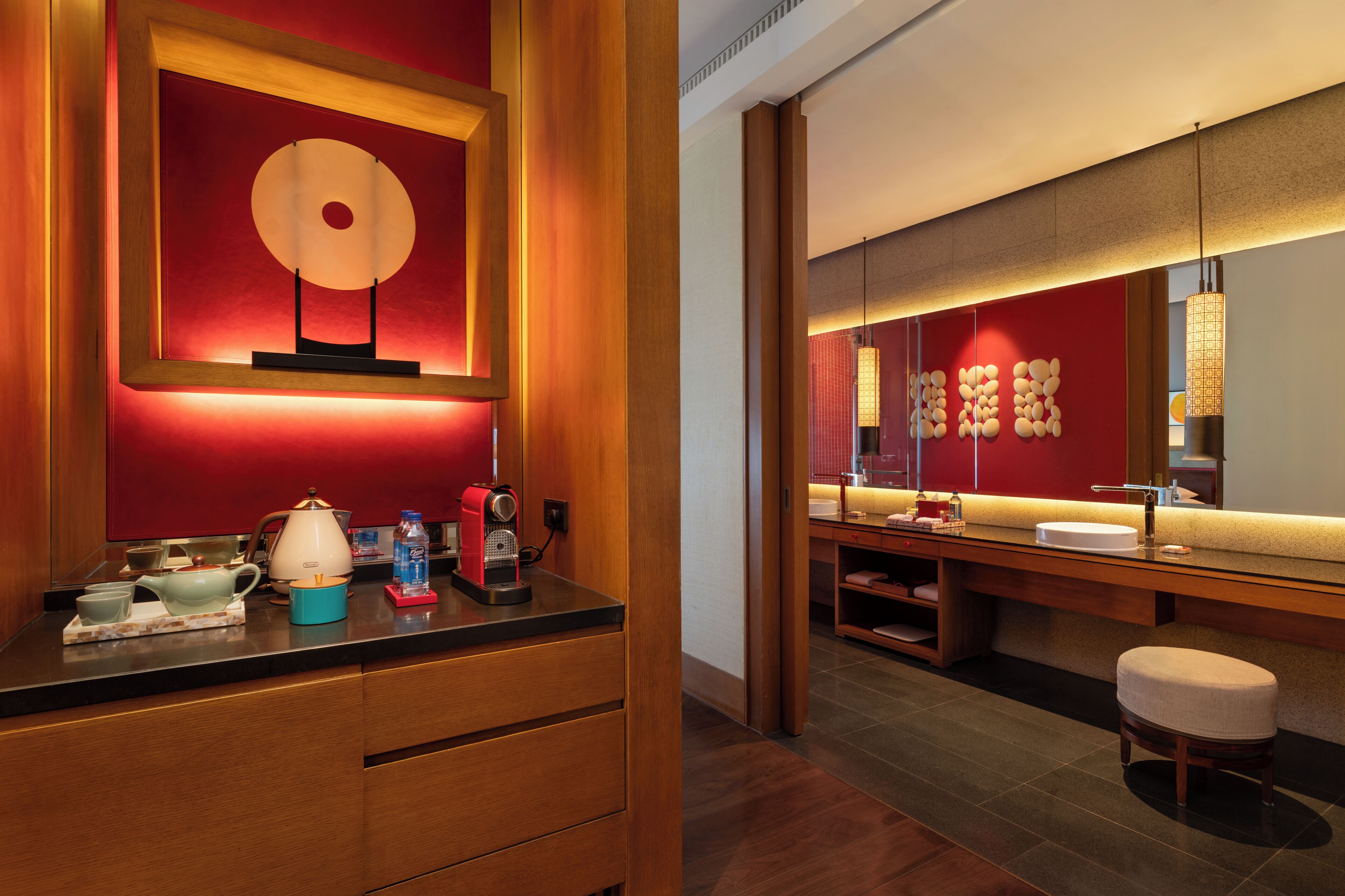 premium bedding, minibar, in-room safe, desk