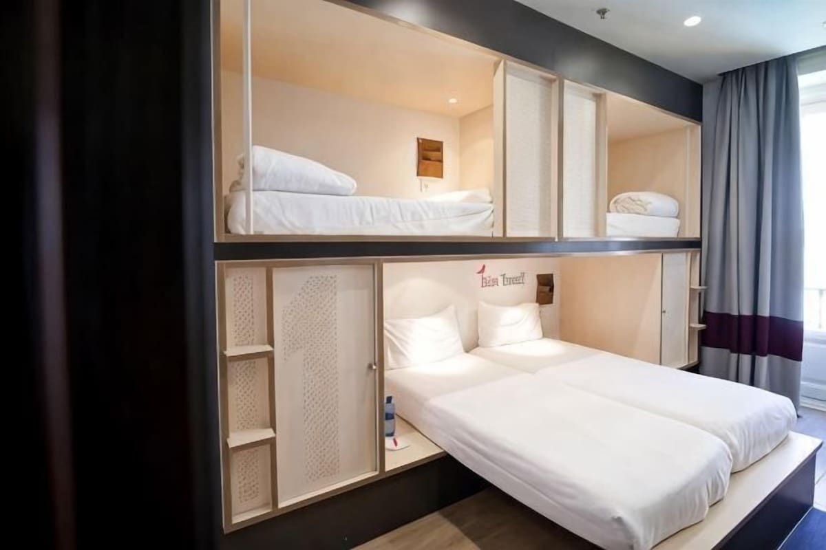Insonorización, wifi gratis y ropa de cama 
