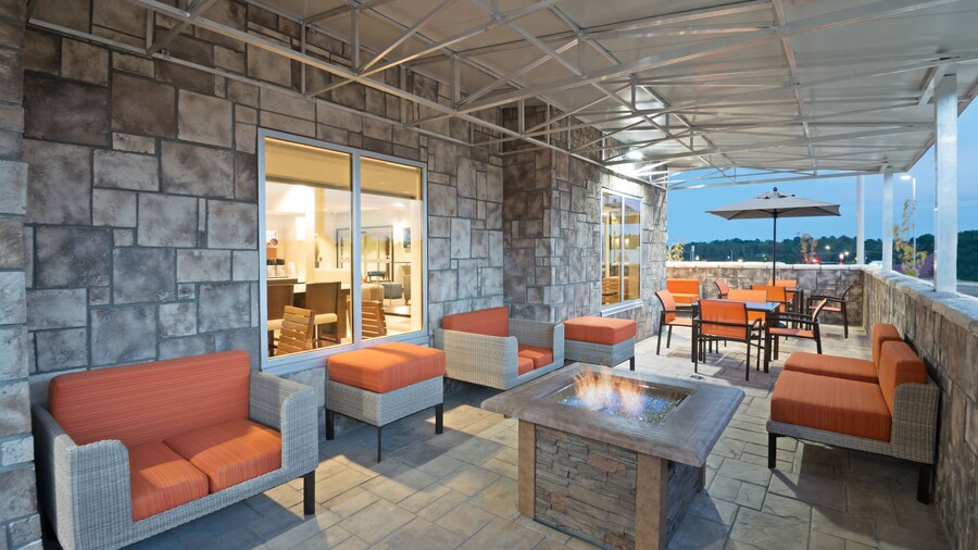 Holiday Inn Express & Suites Hot Springs by IHG