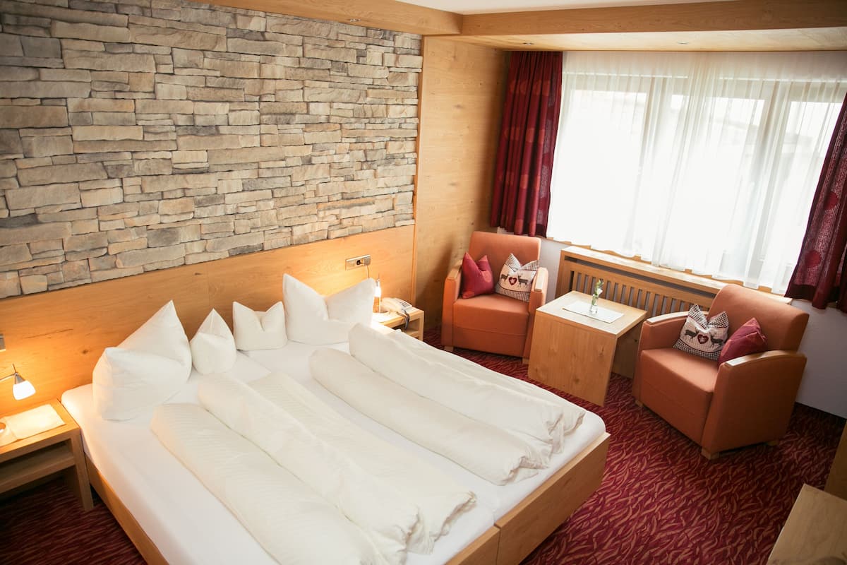 Chambre Double Classique | Couette en duvet d'oie, coffres-forts dans les chambres