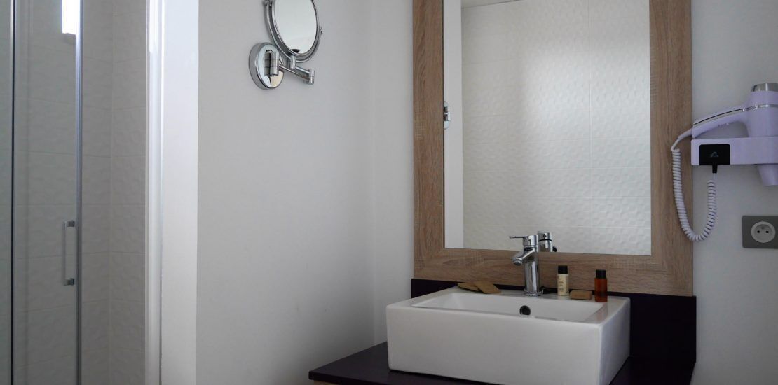 room | bathroom | free toiletries, hair dryer, towels