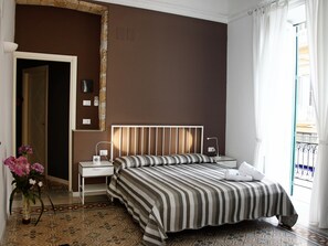 Chambre Triple Deluxe | 1 chambre, literie hypoallergénique, matelas mémoire de forme, minibar