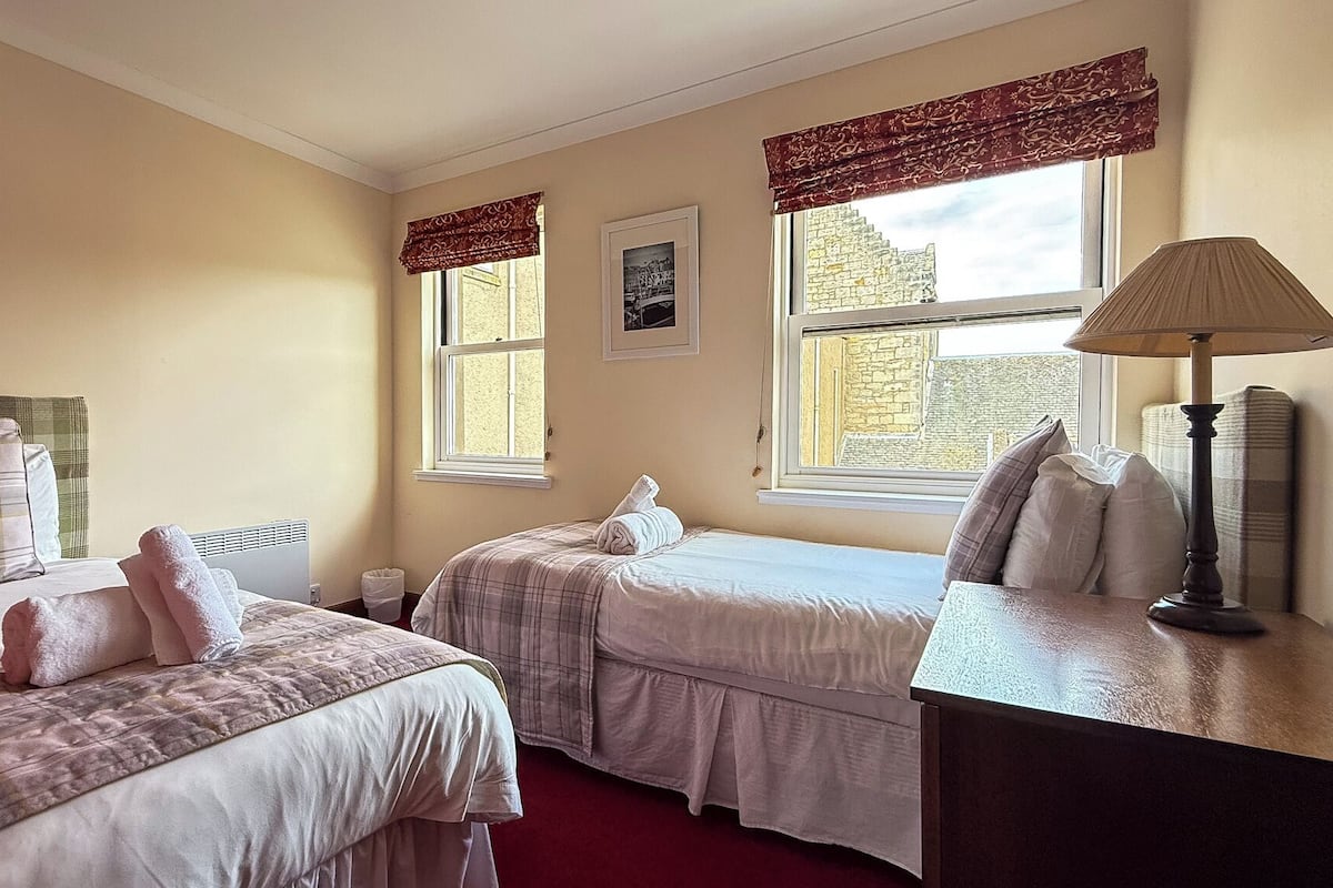 Standard Apartment, 3 Bedrooms, Pets allowed, Garden View