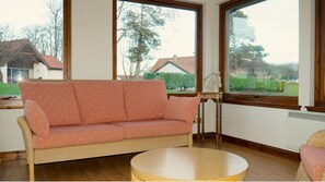 42-inch flat-screen TV with cable channels