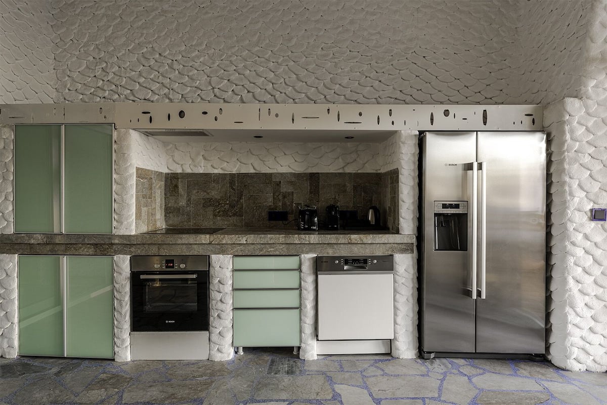 premium villa, 2 bedrooms, kitchen, sea view | private kitchen | high chair