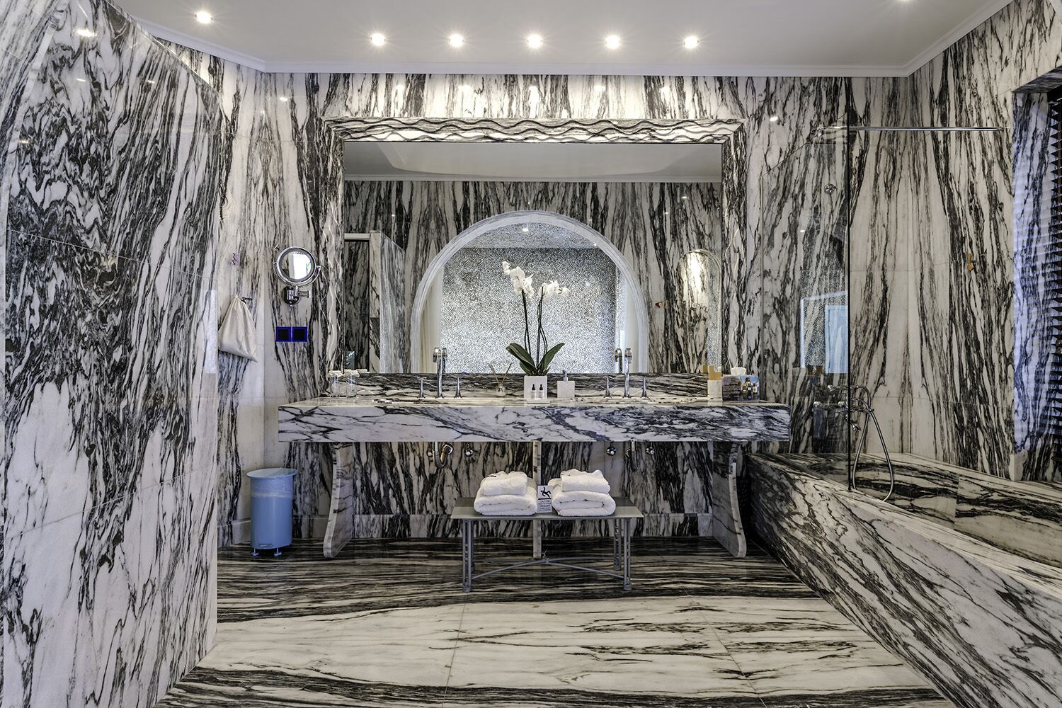 premium villa, 3 bedrooms, kitchen, sea view | bathroom | designer toiletries, hair dryer, bathrobes, slippers