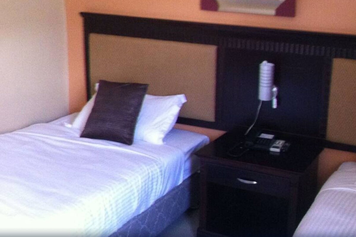 Minibar, in-room safe, desk, laptop workspace