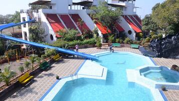 Alberca al aire libre