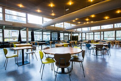 WOW Hostel Amsterdam