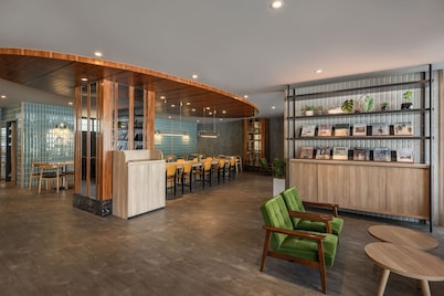 Kindness Hotel - Kaohsiung Main Station