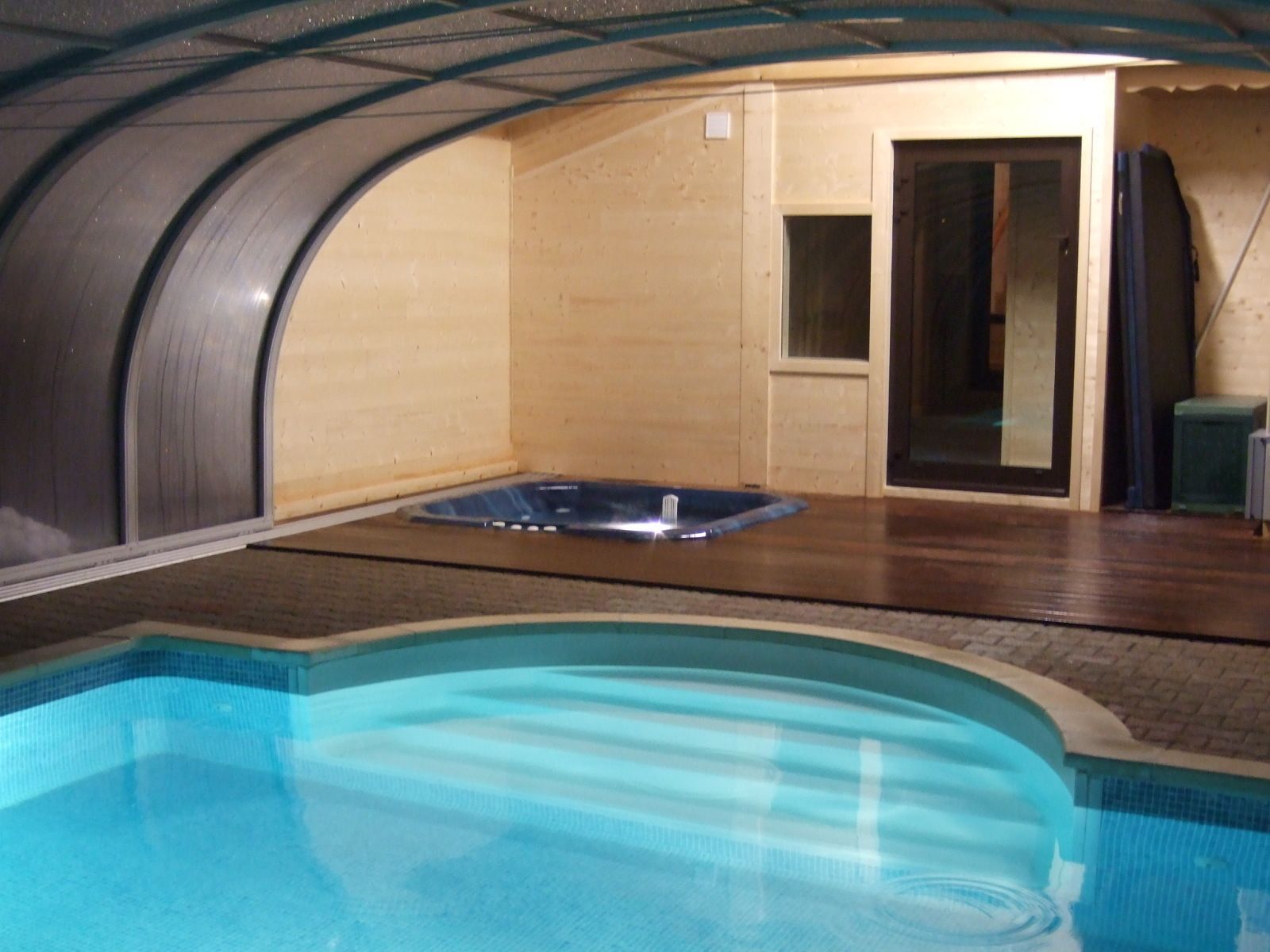 indoor pool, seasonal outdoor pool