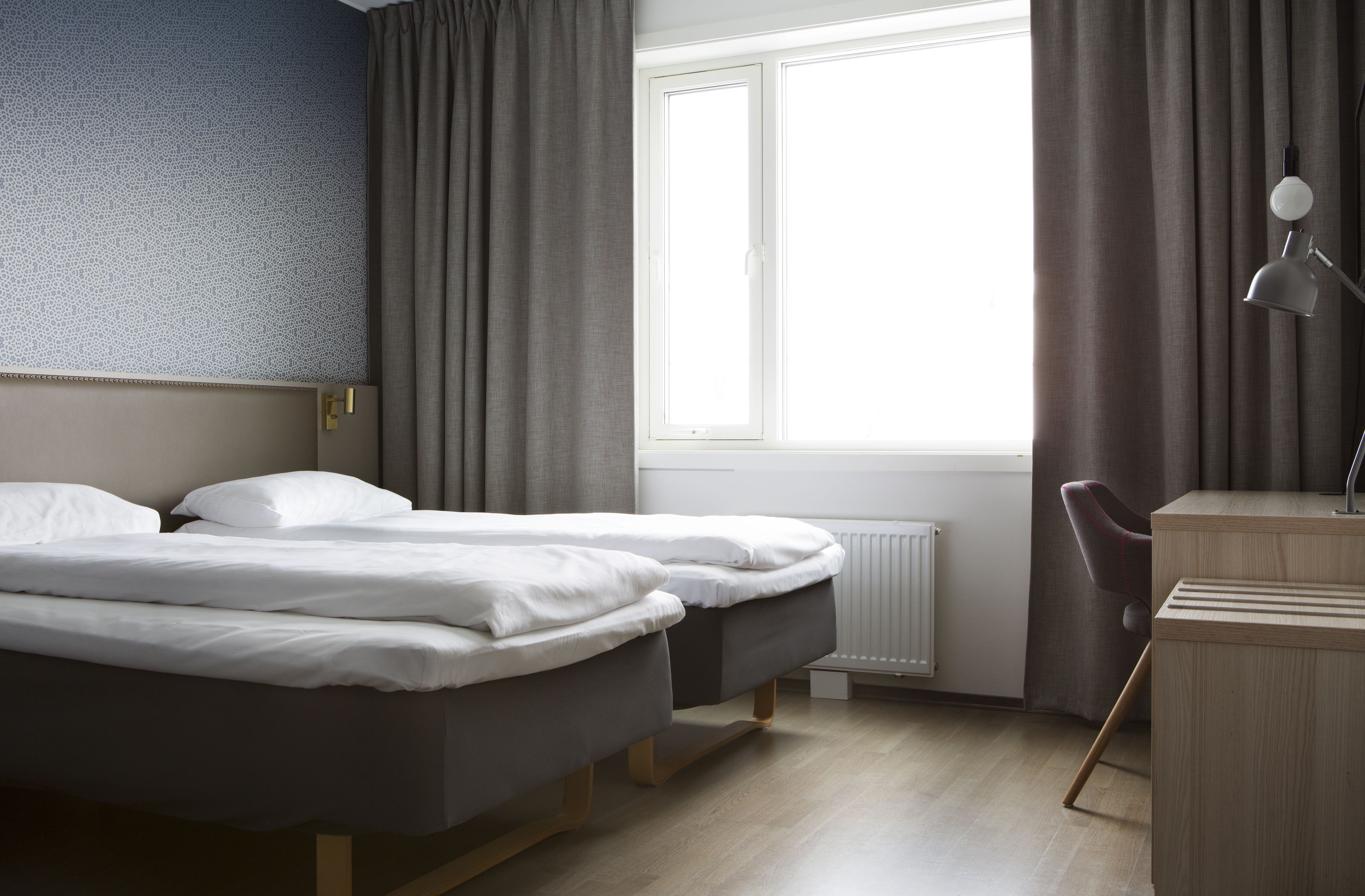 standard room, 2 single beds | 1 bedroom, hypo-allergenic bedding, desk, blackout curtains