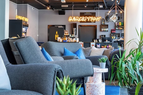 Recepción. Comfort Hotel Xpress Tromso