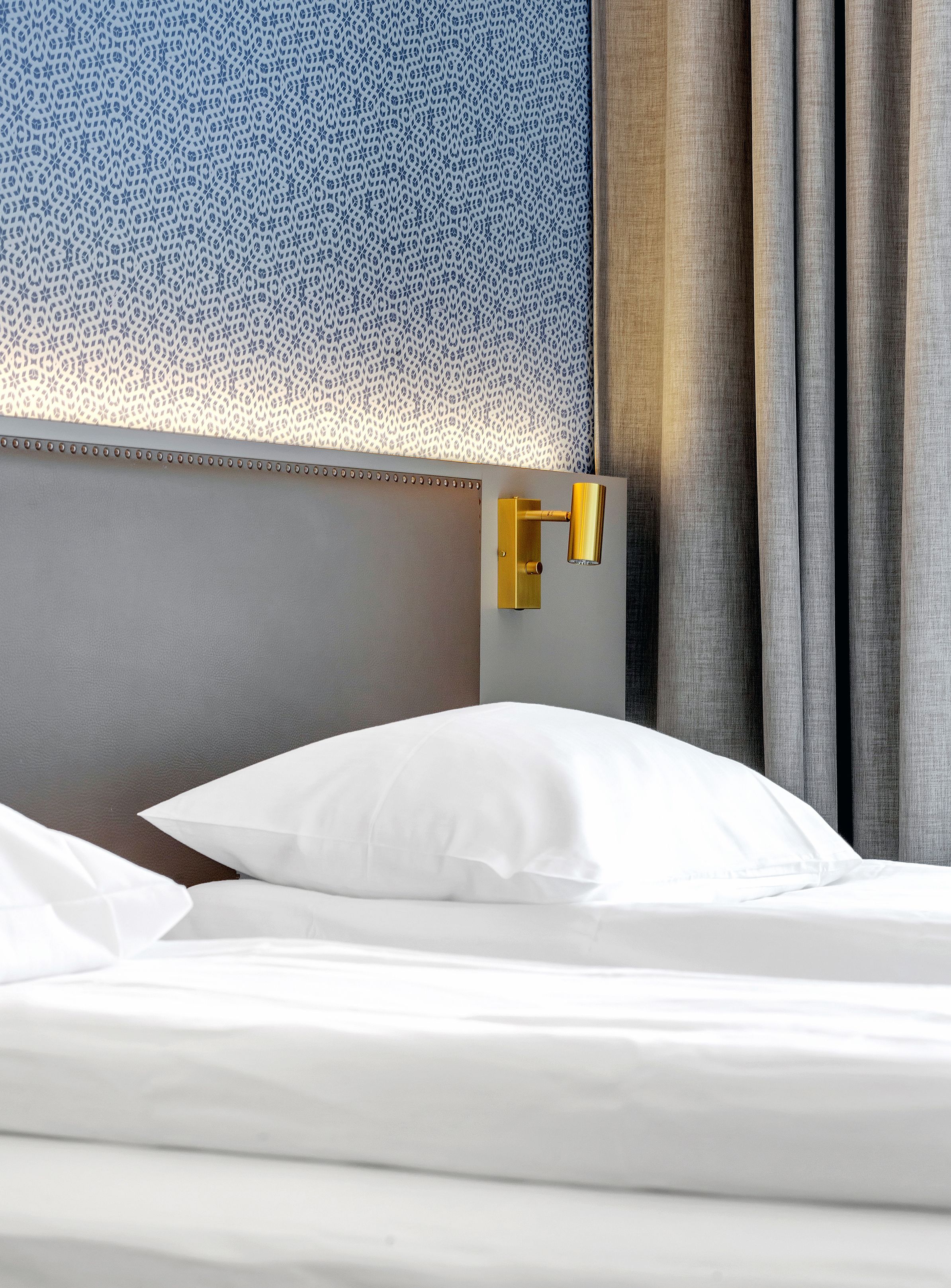 1 bedroom, hypo-allergenic bedding, desk, blackout curtains