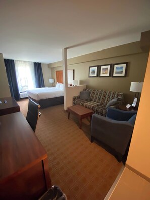 Suite, 1Â King-Bett und Schlafsofa, Nichtraucher