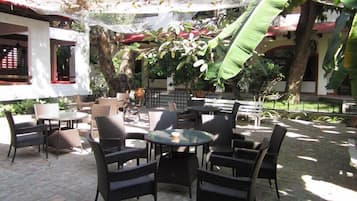 Se sirven desayunos, comidas y cenas