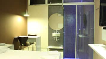 Quarto duplo superluxo, 2 camas de solteiro | Comodidades do quarto