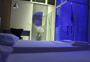 Luxury Twin Room, 2 Twin Beds | Room amenity