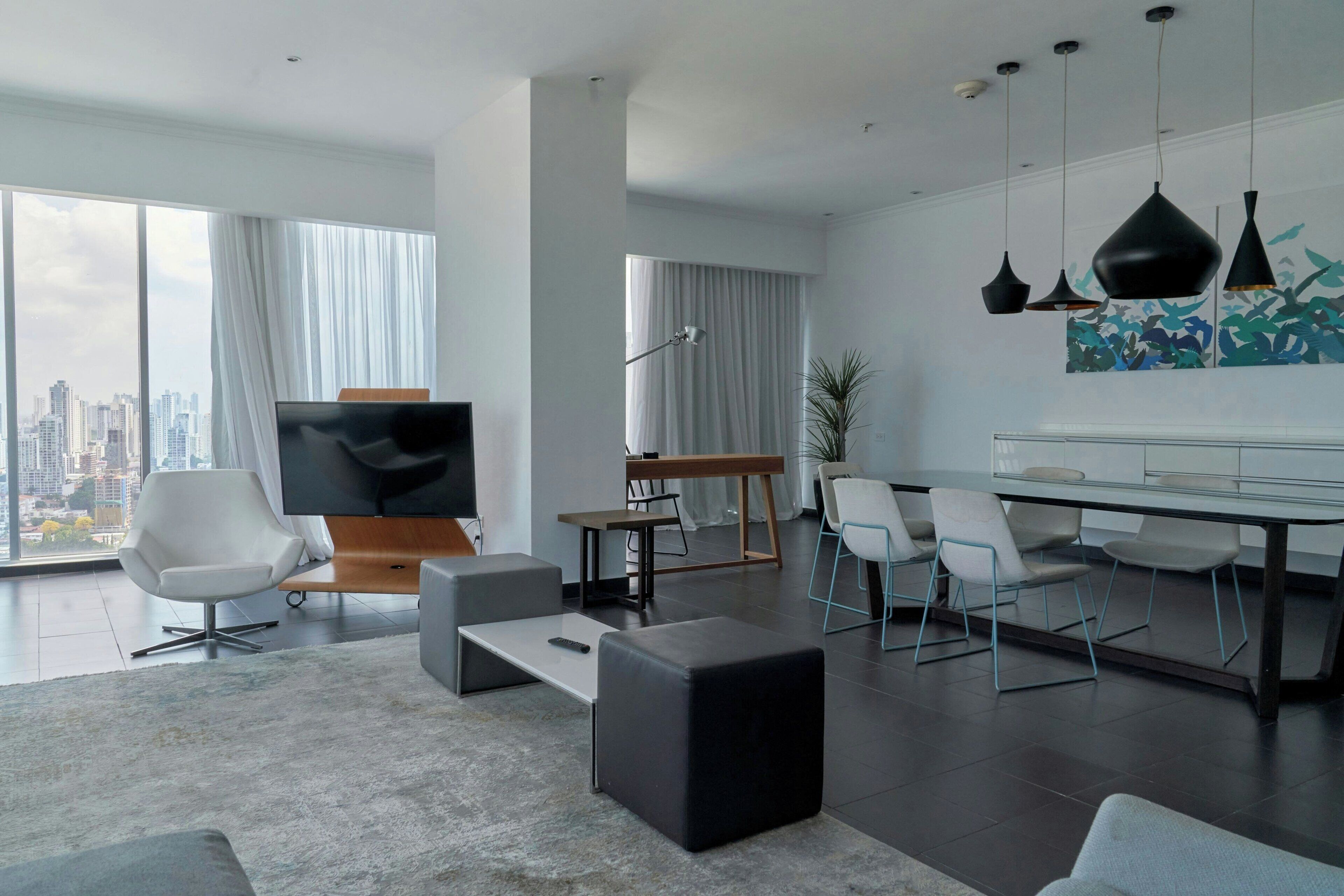 Apartment, 2 Bedrooms, City View | Living room