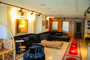 Sala de estar en el lobby