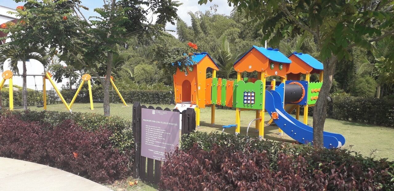 children’s play area – outdoor