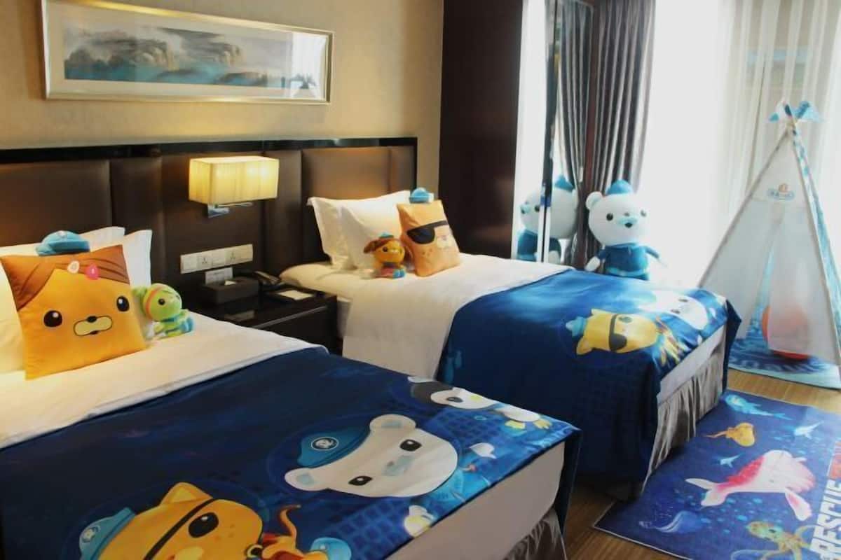 In-room safe, blackout curtains, iron/ironing board